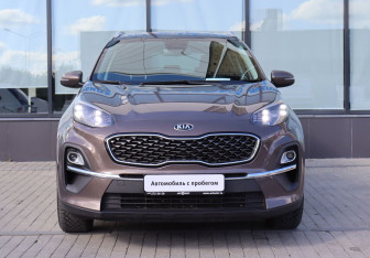 Подержанный автомобиль Kia Sportage 2021 года (8 фото)