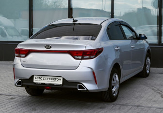 Подержанный автомобиль Kia Rio Sedan 2021 года (5 фото)