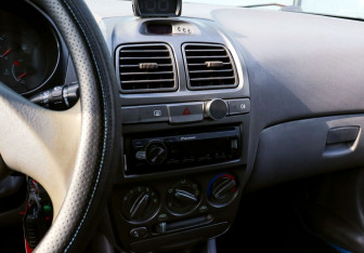 Подержанный автомобиль Hyundai Accent Sedan 2008 года (10 фото)