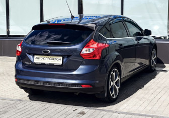 Подержанный автомобиль Ford Focus Hatchback 2013 года (5 фото)