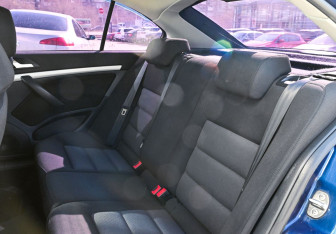 Подержанный автомобиль Skoda Octavia Liftback 2008 года (14 фото)