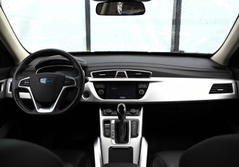 Подержанный автомобиль Geely Atlas 2021 года (15 фото)