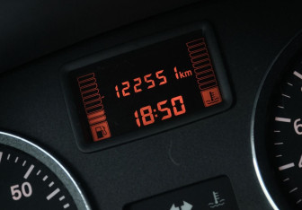 Подержанный автомобиль Nissan Terrano 2015 года (14 фото)