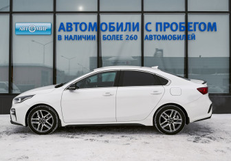 Подержанный автомобиль Kia Cerato Sedan 2021 года (2 фото)