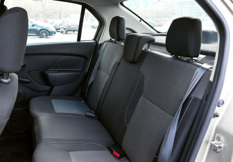 Подержанный автомобиль Renault Logan Sedan 2019 года (15 фото)
