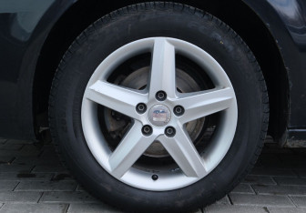 Подержанный автомобиль SEAT Leon Hatchback 2012 года (20 фото)