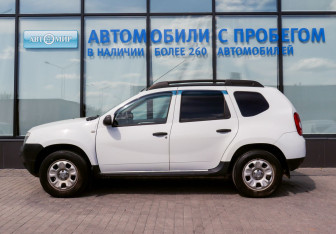 Подержанный автомобиль Renault Duster 2012 года (2 фото)