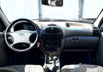 Подержанный автомобиль LADA (ВАЗ) Kalina Wagon 2011 года (16 фото)