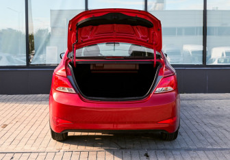 Подержанный автомобиль Hyundai Solaris Sedan 2015 года (17 фото)