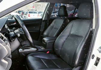 Подержанный автомобиль Toyota Camry Sedan 2015 года (9 фото)