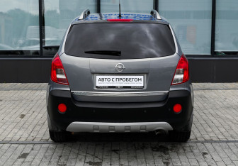 Подержанный автомобиль Opel Antara 2012 года (4 фото)