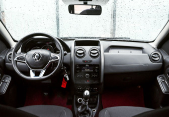 Подержанный автомобиль Renault Duster 2019 года (15 фото)