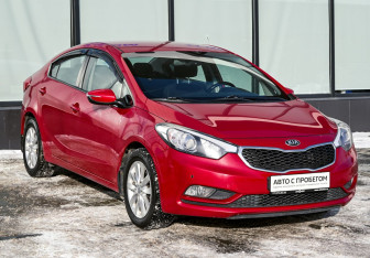 Подержанный автомобиль Kia Cerato Sedan 2014 года (7 фото)