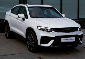 Подержанный автомобиль Geely Tugella 2022 года (7 фото)