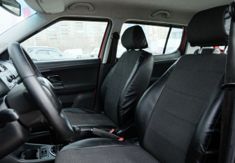 Подержанный автомобиль Volkswagen Jetta Sedan 2013 года (17 фото)