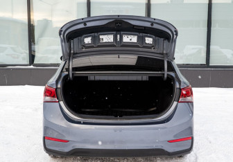 Подержанный автомобиль Hyundai Solaris Sedan 2018 года (20 фото)