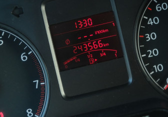 Подержанный автомобиль Volkswagen Polo Sedan 2012 года (16 фото)