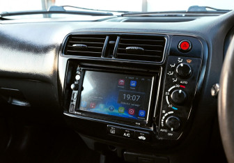 Подержанный автомобиль Honda Orthia 2000 года (13 фото)