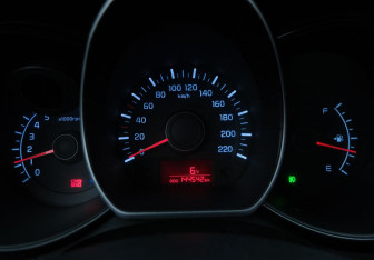 Подержанный автомобиль Kia Rio Sedan 2012 года (14 фото)