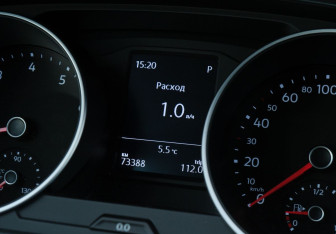 Подержанный автомобиль Volkswagen Tiguan 2018 года (16 фото)