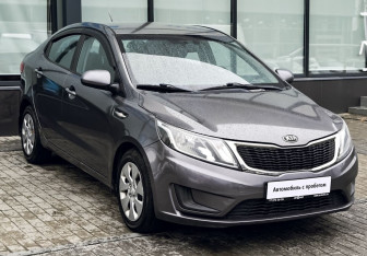 Подержанный автомобиль Kia Rio Sedan 2014 года (7 фото)