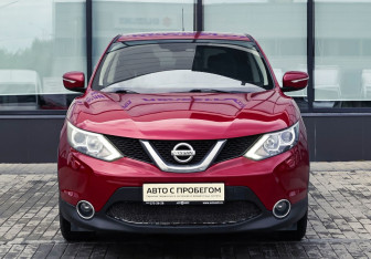 Подержанный автомобиль Nissan Qashqai 2014 года (22 фото)