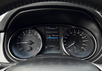 Подержанный автомобиль Nissan Qashqai 2017 года (12 фото)