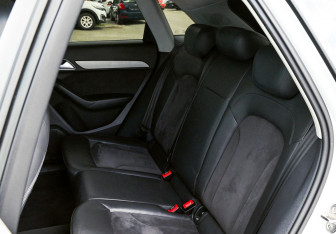 Подержанный автомобиль Audi Q3 2012 года (17 фото)