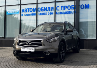 Подержанный автомобиль Infiniti FX 2011 года (1 фото)