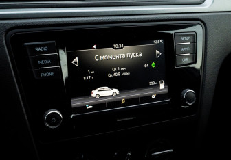 Подержанный автомобиль Skoda Rapid Liftback 2019 года (14 фото)