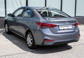 Подержанный автомобиль Hyundai Solaris Sedan 2017 года (3 фото)