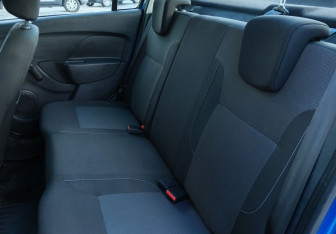 Подержанный автомобиль Renault Logan Sedan 2020 года (18 фото)