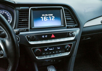 Подержанный автомобиль Hyundai Sonata 2017 года (12 фото)