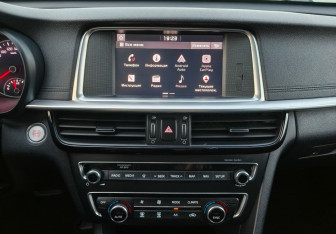 Подержанный автомобиль Kia Optima Sedan 2018 года (12 фото)