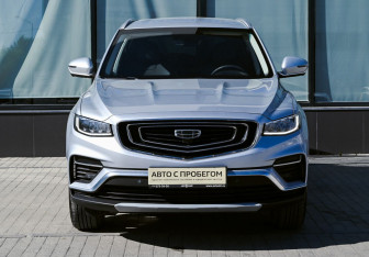 Подержанный автомобиль Geely Atlas Pro 2022 года (8 фото)
