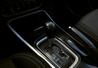 Подержанный автомобиль Mitsubishi Outlander 2018 года (10 фото)