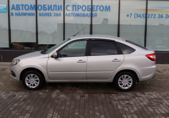 Подержанный автомобиль LADA (ВАЗ) Granta Liftback 2023 года (2 фото)