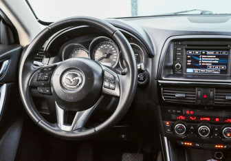 Подержанный автомобиль Mazda CX-5 2012 года (11 фото)
