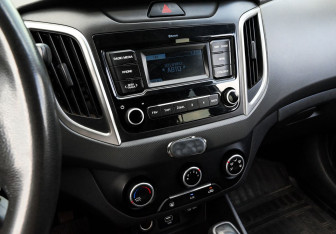 Подержанный автомобиль Hyundai Creta 2019 года (14 фото)