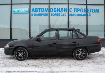 Подержанный автомобиль Daewoo Nexia Sedan 2011 года (2 фото)