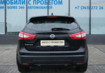 Подержанный автомобиль Nissan Qashqai 2018 года (4 фото)