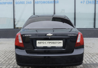 Подержанный автомобиль Chevrolet Lacetti Sedan 2011 года (4 фото)