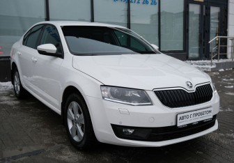Подержанный автомобиль Skoda Octavia Liftback 2014 года (7 фото)