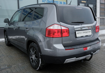 Подержанный автомобиль Chevrolet Orlando 2013 года (3 фото)