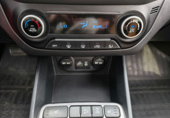 Подержанный автомобиль Hyundai Creta 2016 года (16 фото)