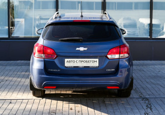 Подержанный автомобиль Chevrolet Cruze Wagon 2014 года (4 фото)