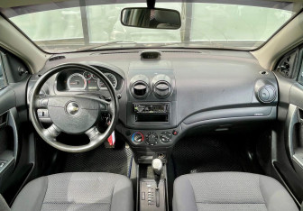Подержанный автомобиль Chevrolet Aveo Sedan 2007 года (11 фото)