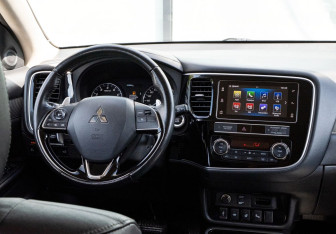 Подержанный автомобиль Mitsubishi Outlander 2018 года (20 фото)
