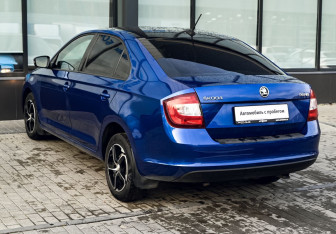 Подержанный автомобиль Skoda Rapid Liftback 2018 года (3 фото)