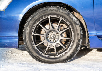 Подержанный автомобиль Honda Civic Hatchback 2003 года (17 фото)